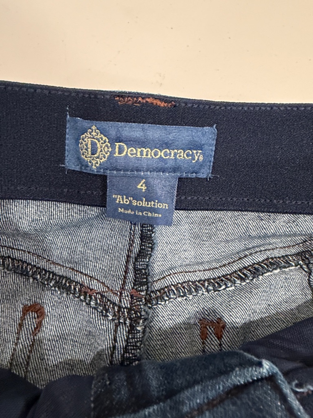 Democracy Ab’solution Dark Wash Slim Straight Jeans Size 4 Tummy Control Stretch - Picture 5 of 7